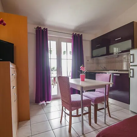 Apartament Paula *