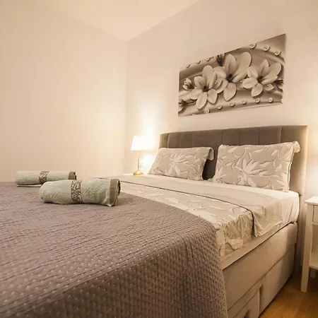 Apartament Paula Bol